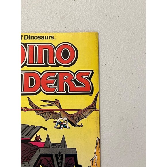 Dino Riders Issue 1 Marvel 1988 Premier Issue - Pre-Owned - Picture 5 of 11